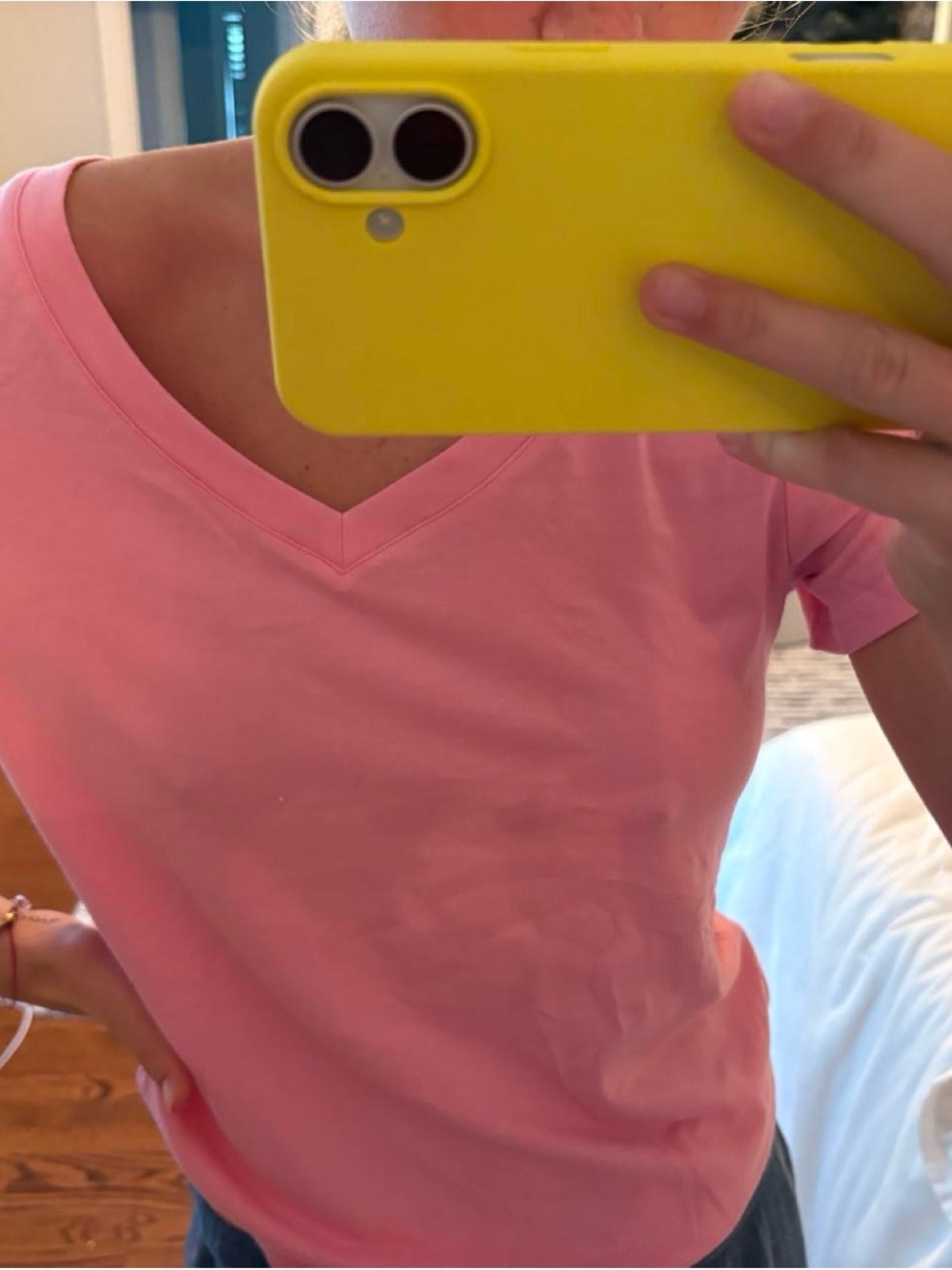 Amazon Women's Pink V-Neck Short Sleeve Tee